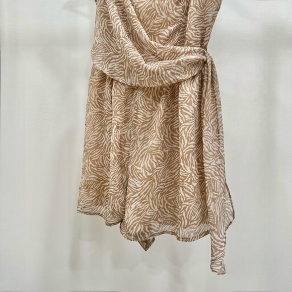 Daisies Romper Animal Print Neutral - Picture 2 of 6